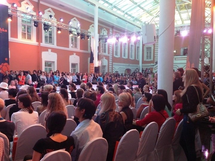 MOROSHKA fashion week