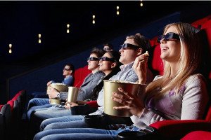 В кино в День влюбленных за 10 рублей