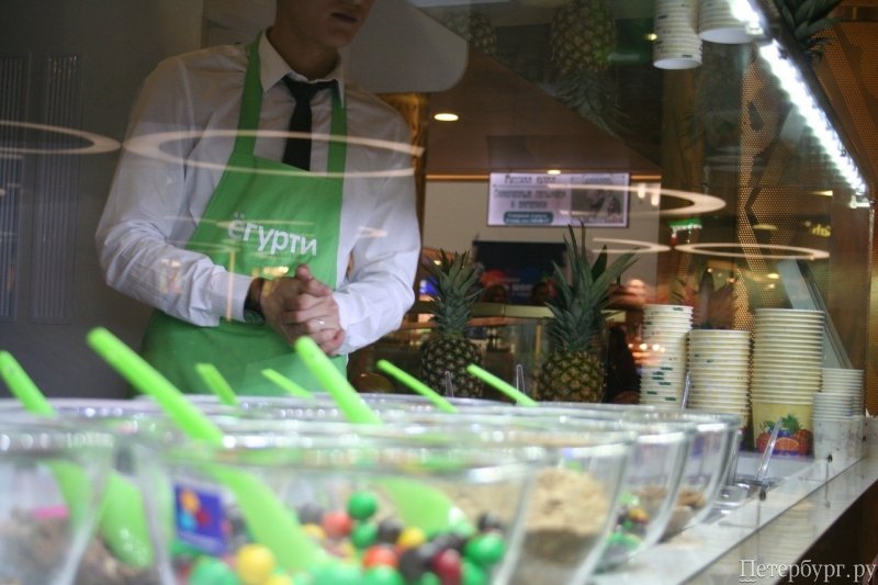 Цветы и мороженое: где в Петербурге попробовать пломбир с лисичками или с перцем